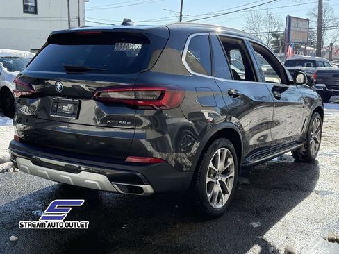 Used 2022 BMW X5 xDrive45e image 8