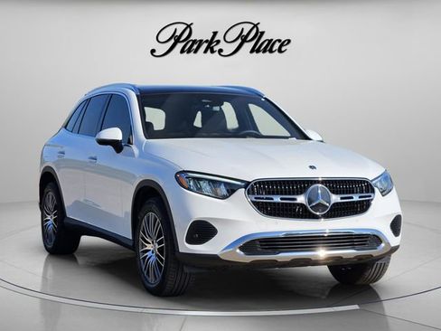 Certified 2026 Mercedes-Benz GLC 300 4MATIC image 4