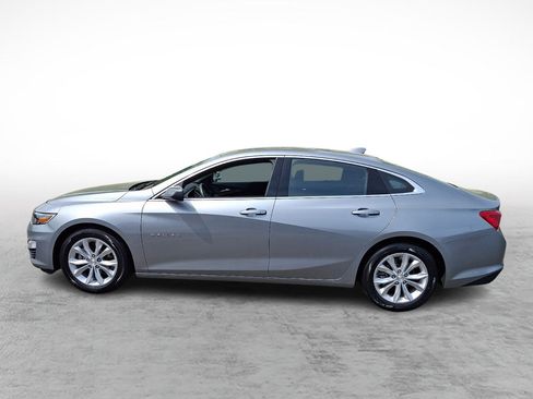 Used 2024 Chevrolet Malibu LT FWD image 2