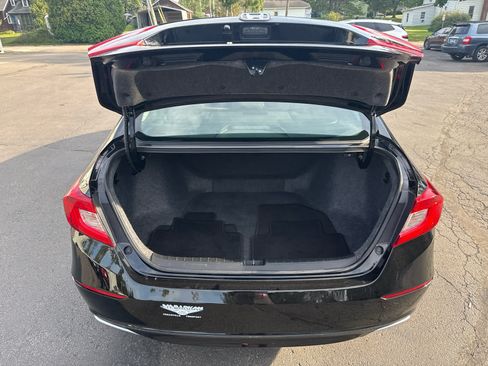 Used 2018 Honda Accord LX image 15