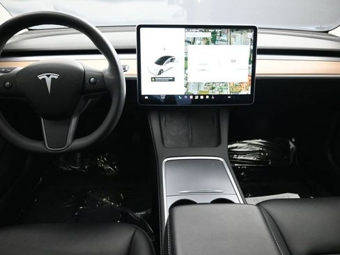 Used 2022 Tesla Model 3 Long Range AWD/4WD image 12