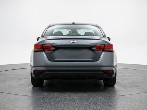 Used 2025 Nissan Altima 2.5 SV image 7