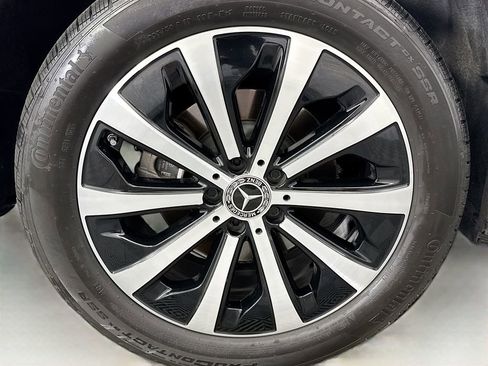 Certified 2023 Mercedes-Benz GLB 250 image 31