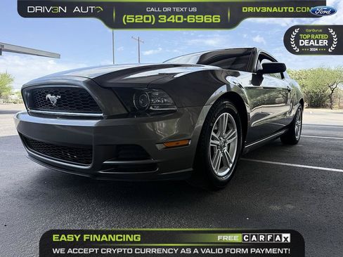Used 2014 Ford Mustang Coupe RWD image 3
