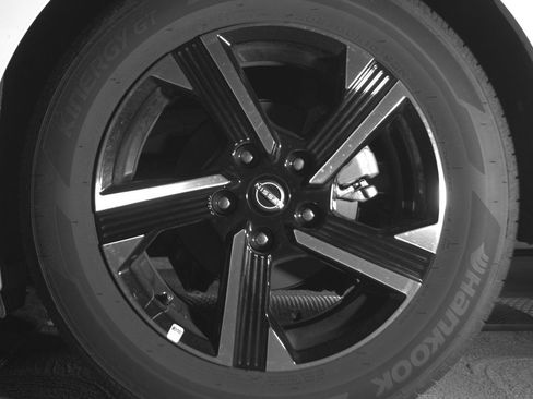 Used 2025 Nissan Sentra SV image 14