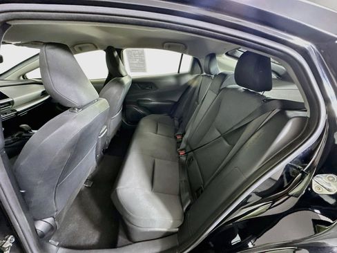 Used 2024 Toyota Prius LE FWD image 27