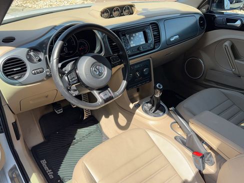 Used 2015 Volkswagen Beetle R-Line image 33