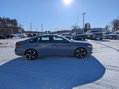 Used 2022 Honda Accord Sport image 7