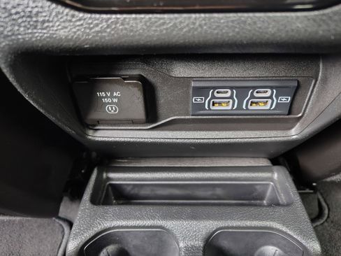 Certified 2024 Jeep Grand Cherokee L Altitude AWD/4WD image 31