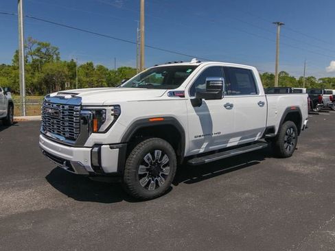 New 2026 GMC Sierra 3500 Denali w/ Denali Reserve Package AWD/4WD image 4