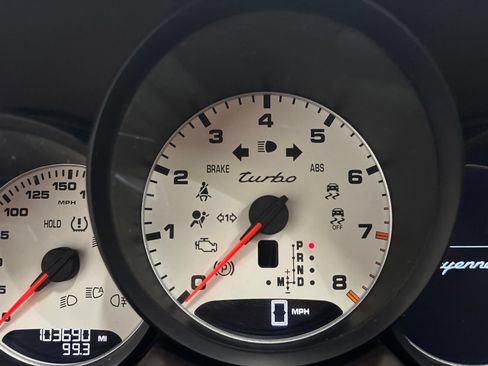 Used 2015 Porsche Cayenne Turbo AWD/4WD image 13