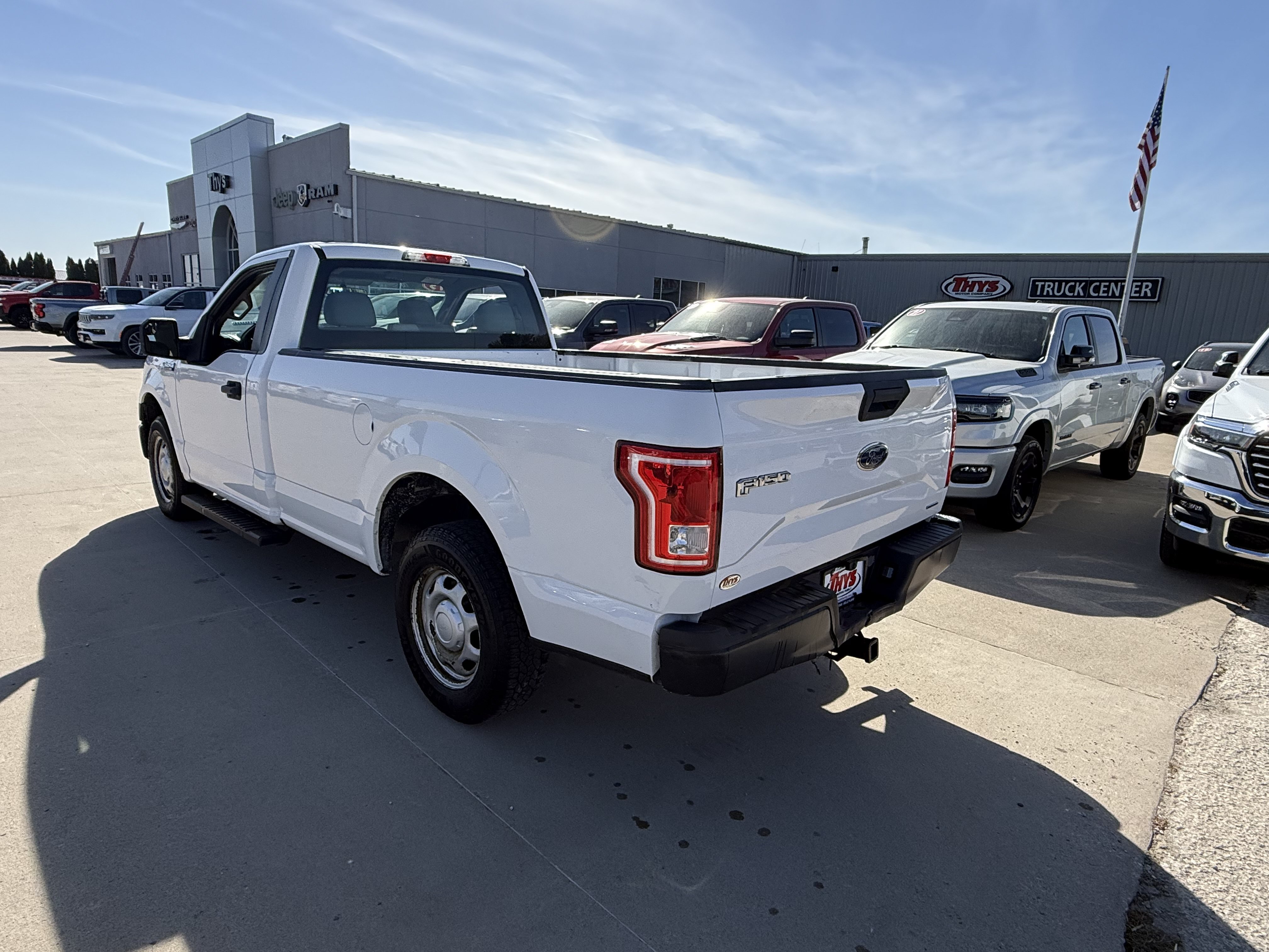 Used 2015 Ford F150 XL RWD image 1