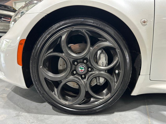 Used 2017 Alfa Romeo 4C Coupe w/ Coupe Track Package 1 RWD image 6