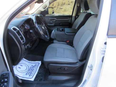 Used 2019 RAM 1500 Big Horn image 9