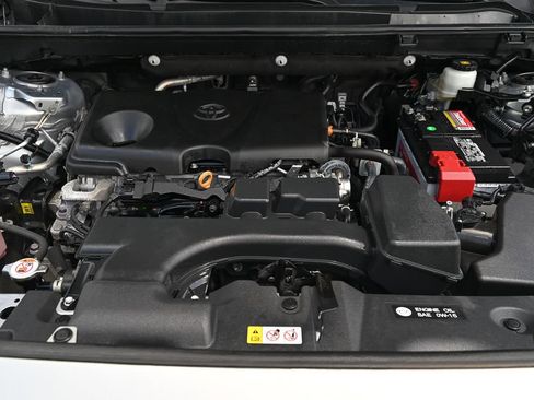 Used 2024 Toyota RAV4 LE FWD image 10