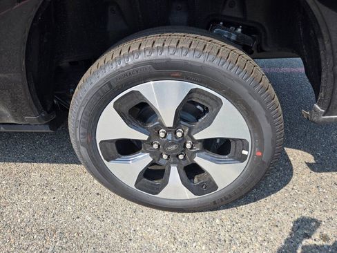 New 2025 Ford F150 Lightning Platinum AWD/4WD image 9
