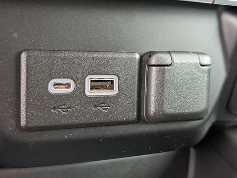 Certified 2021 Chevrolet Silverado 1500 RST image 20