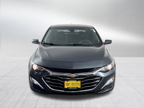Used 2020 Chevrolet Malibu LT image 2