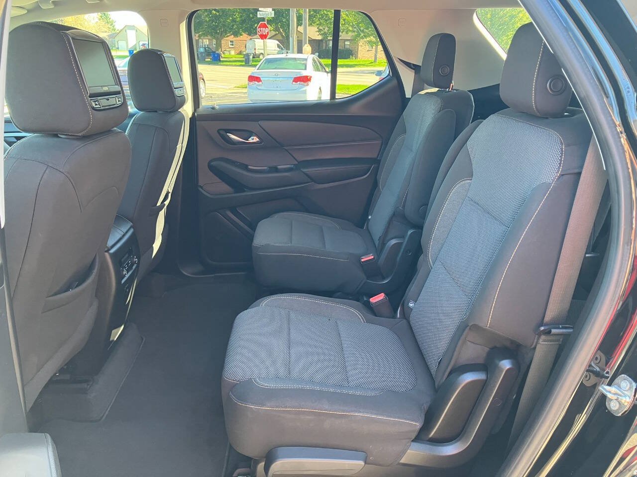 Used 2018 Chevrolet Traverse LT AWD/4WD image 12