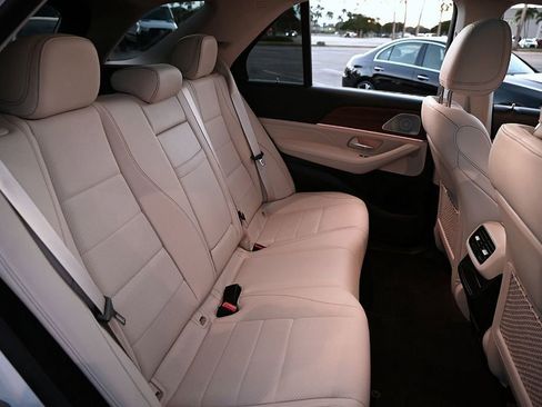 Certified 2022 Mercedes-Benz GLE 450 4MATIC image 12