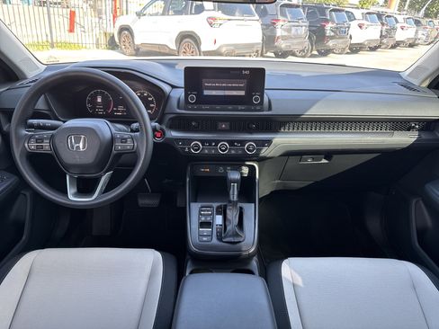 Used 2025 Honda CR-V EX image 10