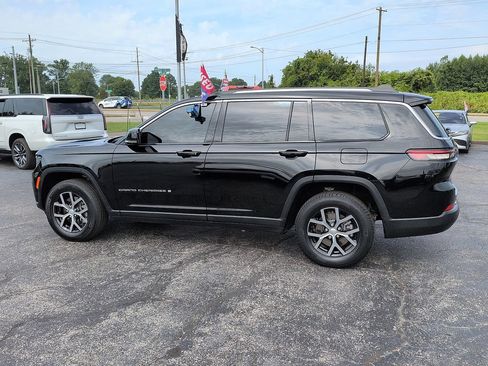Used 2023 Jeep Grand Cherokee L Limited w/ Luxury Tech Group II AWD/4WD image 4