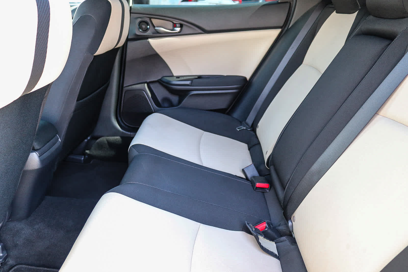 Used 2019 Honda Civic EX image 17