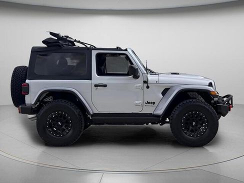 Used 2023 Jeep Wrangler Sport AWD/4WD image 5