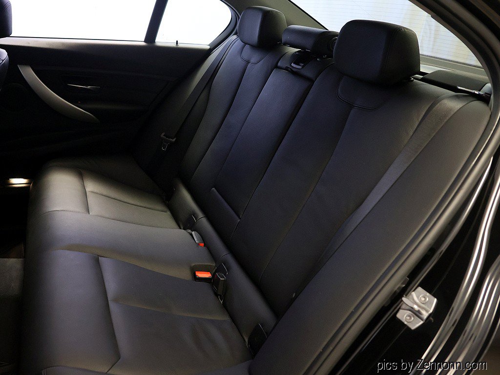 Used 2013 BMW 328i xDrive Sedan AWD/4WD image 12