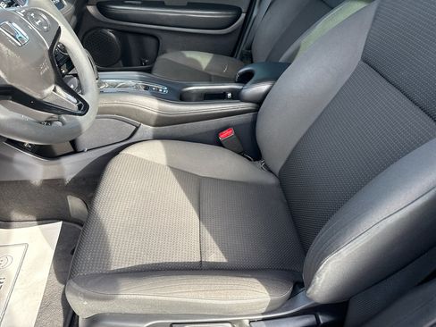 Used 2020 Honda HR-V LX image 10