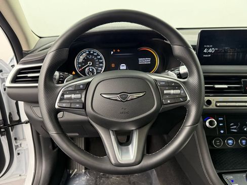 Used 2025 Genesis G70 2.5T image 19