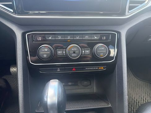 Used 2022 Volkswagen Atlas SE w/ Panoramic Sunroof Package AWD/4WD image 17