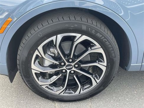 New 2026 Lincoln Nautilus Reserve image 5