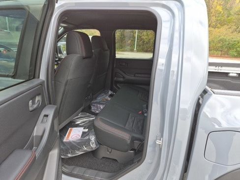 New 2026 Nissan Frontier PRO-4X w/ Pro-4x Convenience Package image 14
