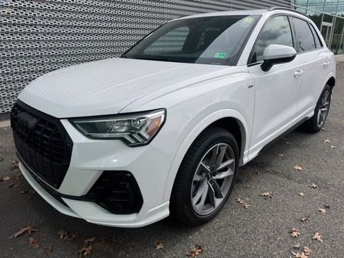 New 2025 Audi Q3 2.0T Premium AWD/4WD image 1