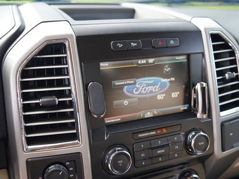 Used 2015 Ford F150 Lariat w/ Equipment Group 501A Mid AWD/4WD image 74