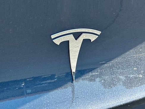 Used 2023 Tesla Model Y AWD image 30