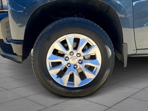 Used 2019 Chevrolet Silverado 1500 Custom Trail Boss w/ Custom Convenience Package image 10