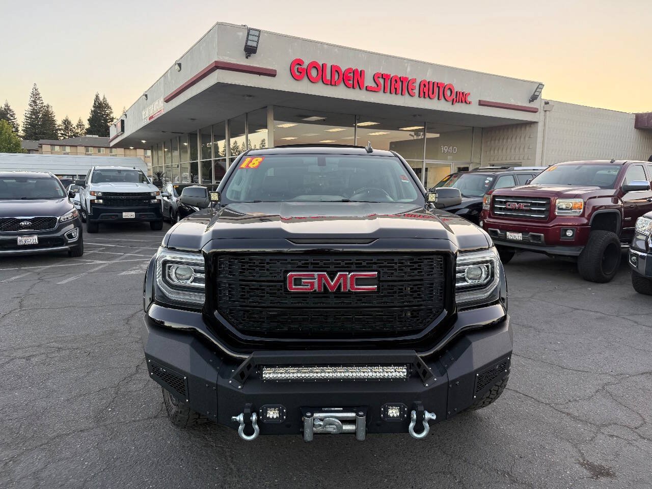 Used 2018 GMC Sierra 1500 SLT w/ All Terrain X Package AWD/4WD image 2