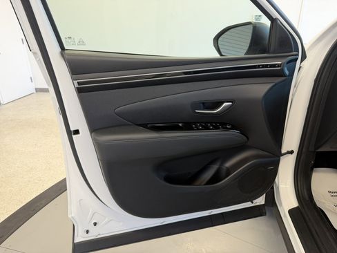 Used 2023 Hyundai Tucson Limited image 8