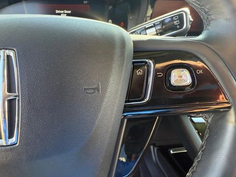 Certified 2022 Lincoln Corsair Reserve w/ Equipment Group 201A image 19