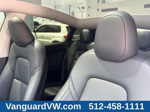 Used 2025 Tesla Model Y Long Range RWD image 17