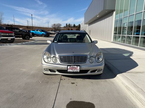 Used 2004 Mercedes-Benz E 320 4MATIC Wagon image 1