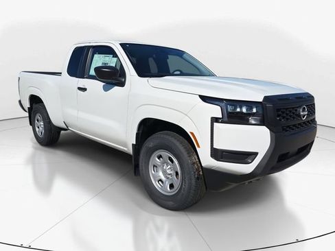 New 2026 Nissan Frontier S image 2