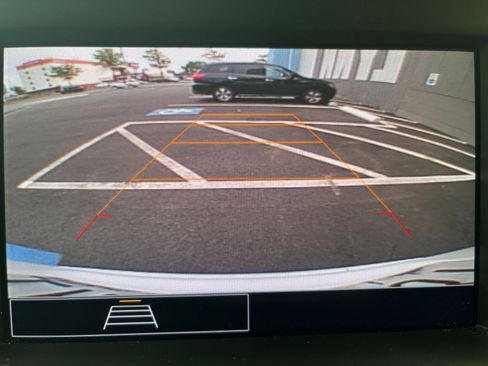 Used 2024 GMC Terrain SLE FWD image 27