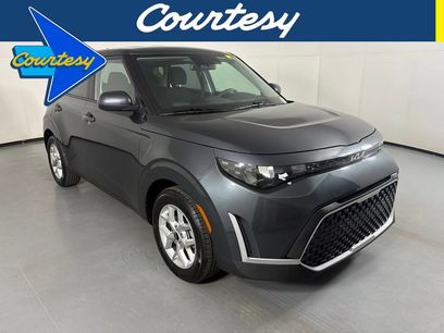 Used 2025 Kia Soul LX w/ LX Technology Package