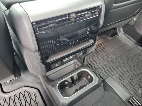 New 2026 Jeep Grand Wagoneer 4WD image 18
