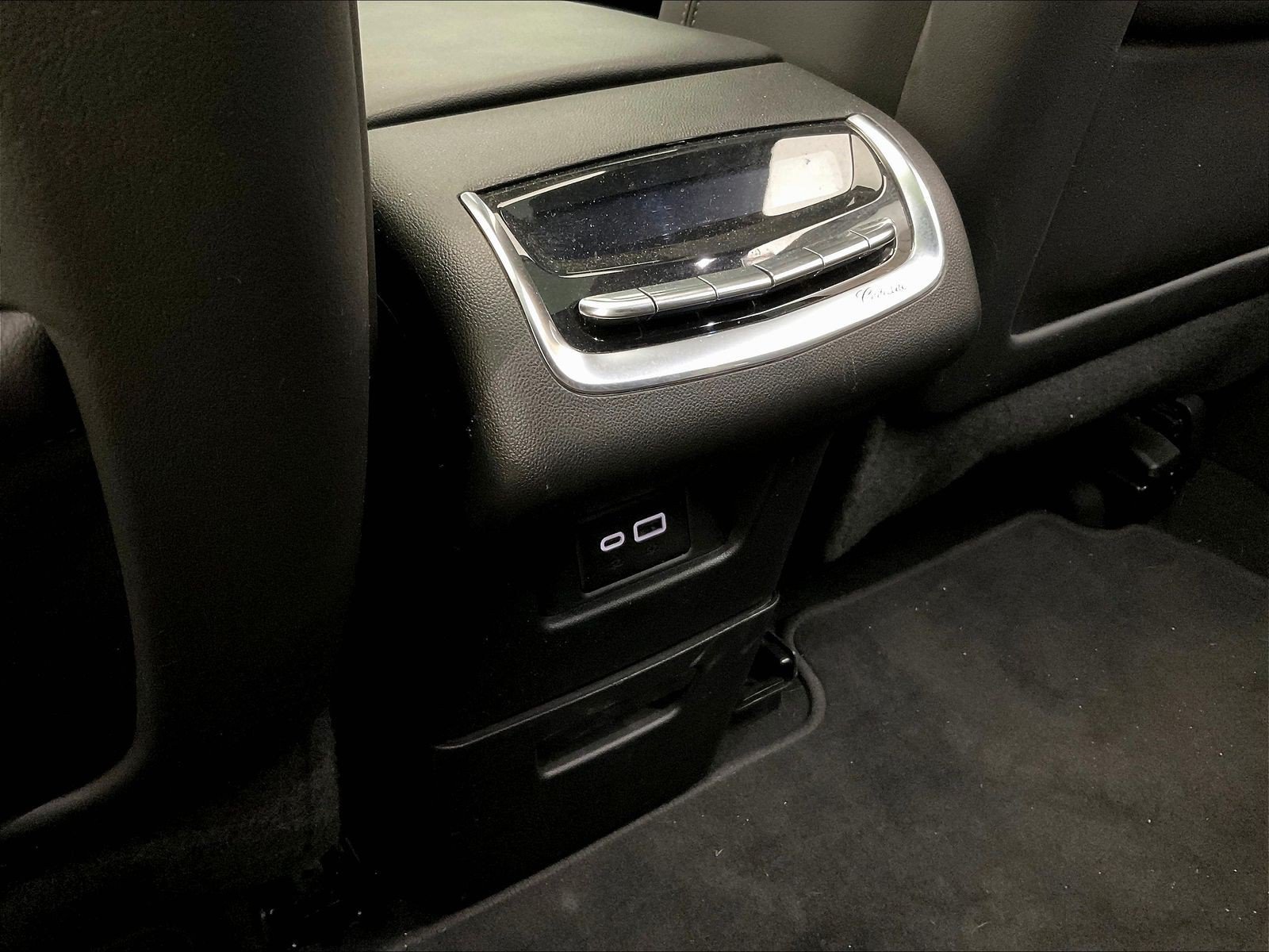 Used 2021 Cadillac XT6 Premium Luxury AWD/4WD image 10