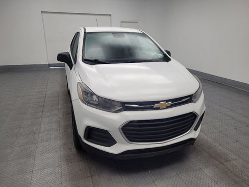 Used 2020 Chevrolet Trax LS w/ Tint and Cruise Package FWD image 14