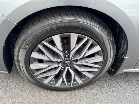 Used 2023 Nissan Altima 2.5 SV image 7